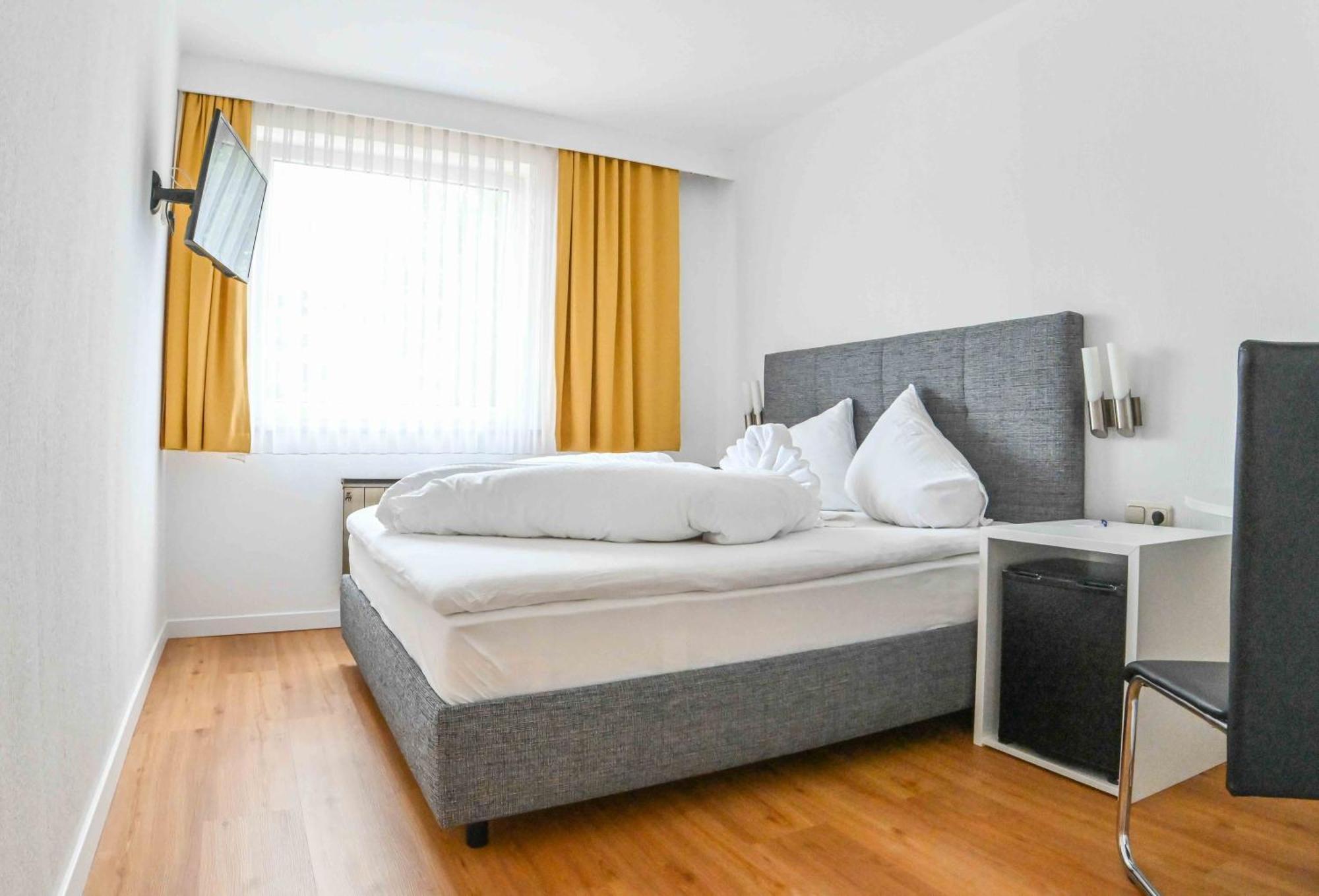 Hotel Bellevue Seeboden Quarto foto
